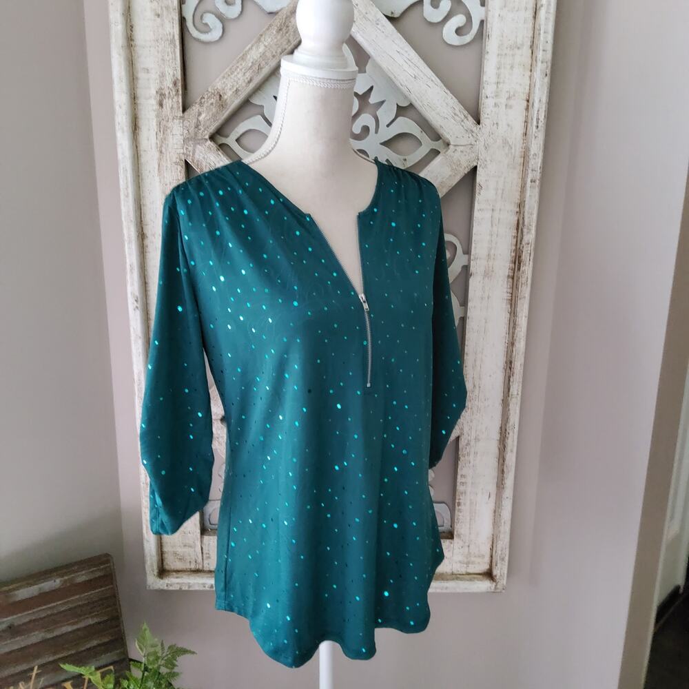 NY Collection Green Jacquard Zip Roll Tab Sleeve Blouse Top Medium NWT Medium